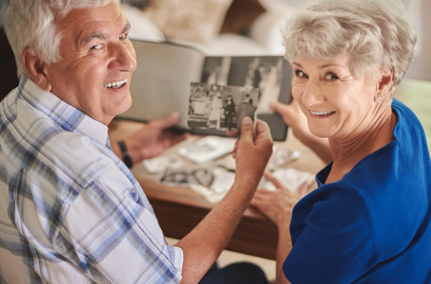 Aging in Place vs Assisted Living: How to Make the Right Decision for Your Family